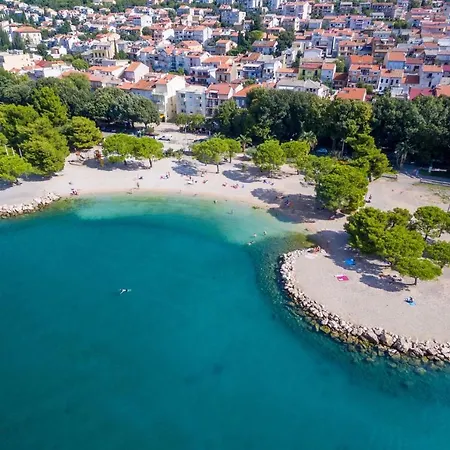 In 39429 Apartment *